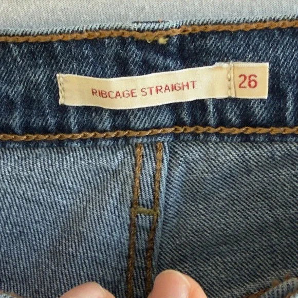 Levi's Ribcage Straight Leg Jeans Size 26 Light Wash High Rise Denim - Picture 4 of 13